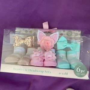 6 piece Booties and head wrap sets.